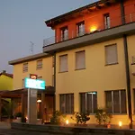 La Rosta 2*
