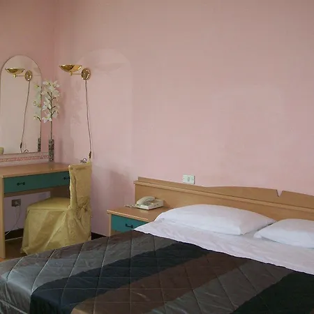 Szálloda La Rosta 2*