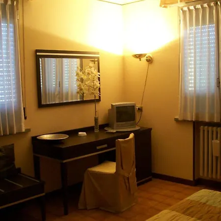 La Rosta Hotel 2*